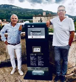 Ascoli - Aiuto per la raccolta rifiuti, ecco il cestino ’intelligente’